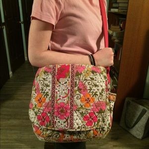 Vera Bradley Tea Garden messenger bag purse